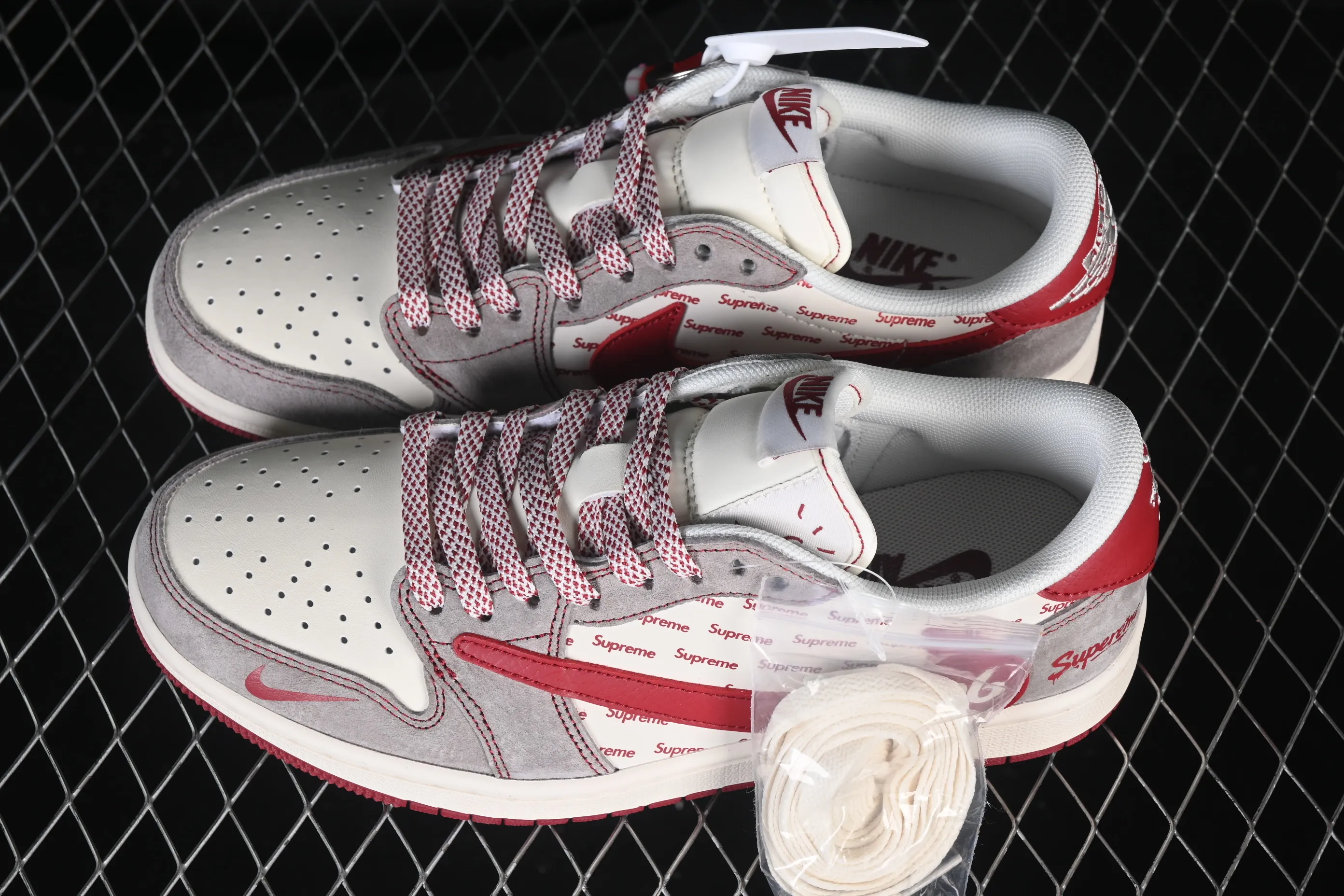 All categories Air Jordan Jordan series basketball shoes Air Jordan 1 Low high-end customized low-top sneakers Air Jordan 1 Low AJ1 Joe 1 New Year limited high-end customized low-top retro basketball shoes JP2026-119